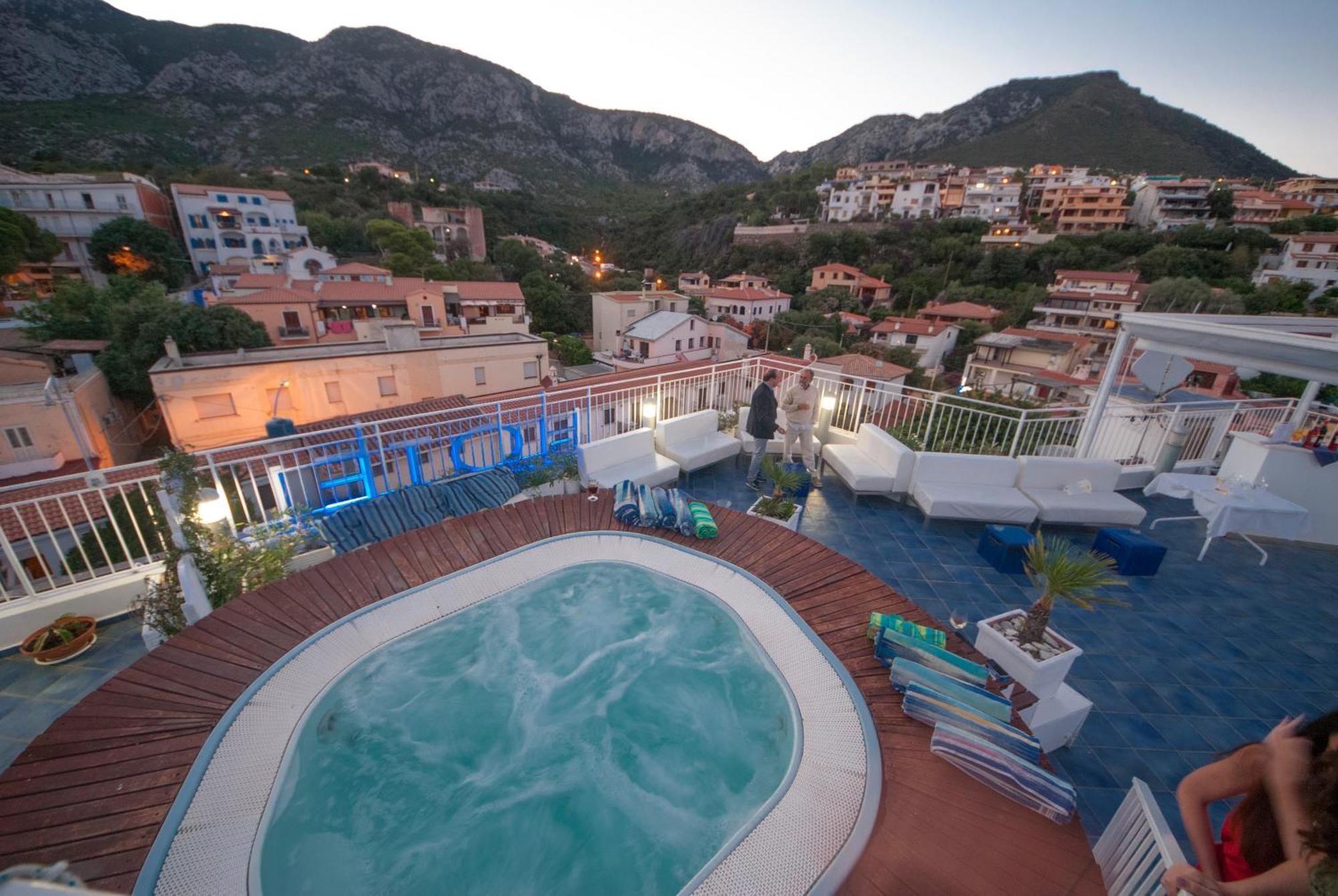 Bue Marino Hotel & Roof Lounge Кала-Гононе Экстерьер фото
