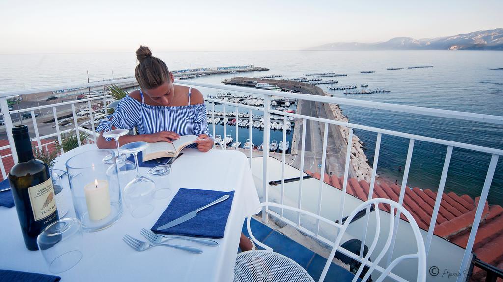 Bue Marino Hotel & Roof Lounge Кала-Гононе Экстерьер фото